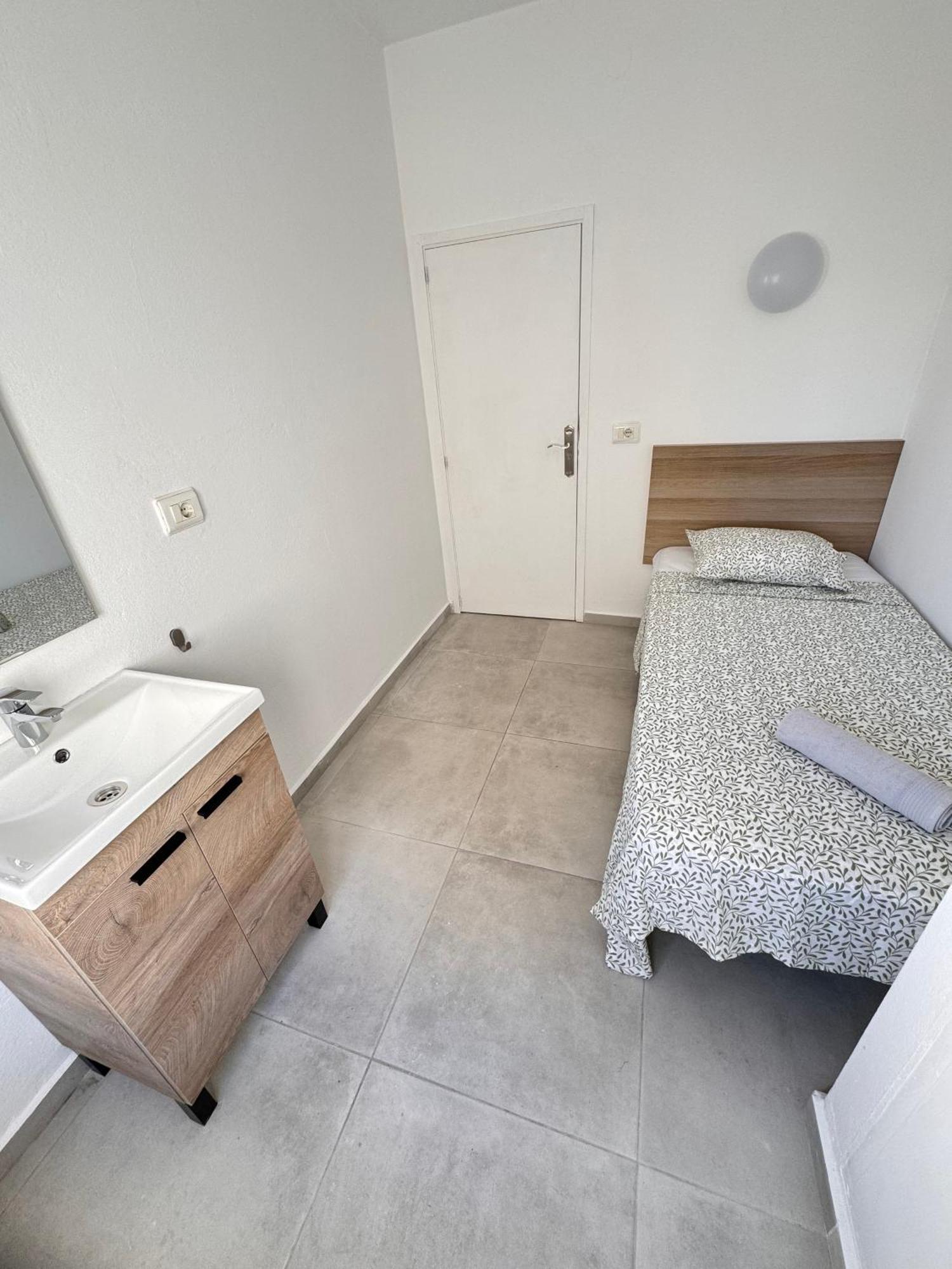 Pensión Hostal Cisne Sant Antoni de Portmany